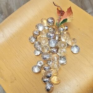 Lucite Grape Cluster
